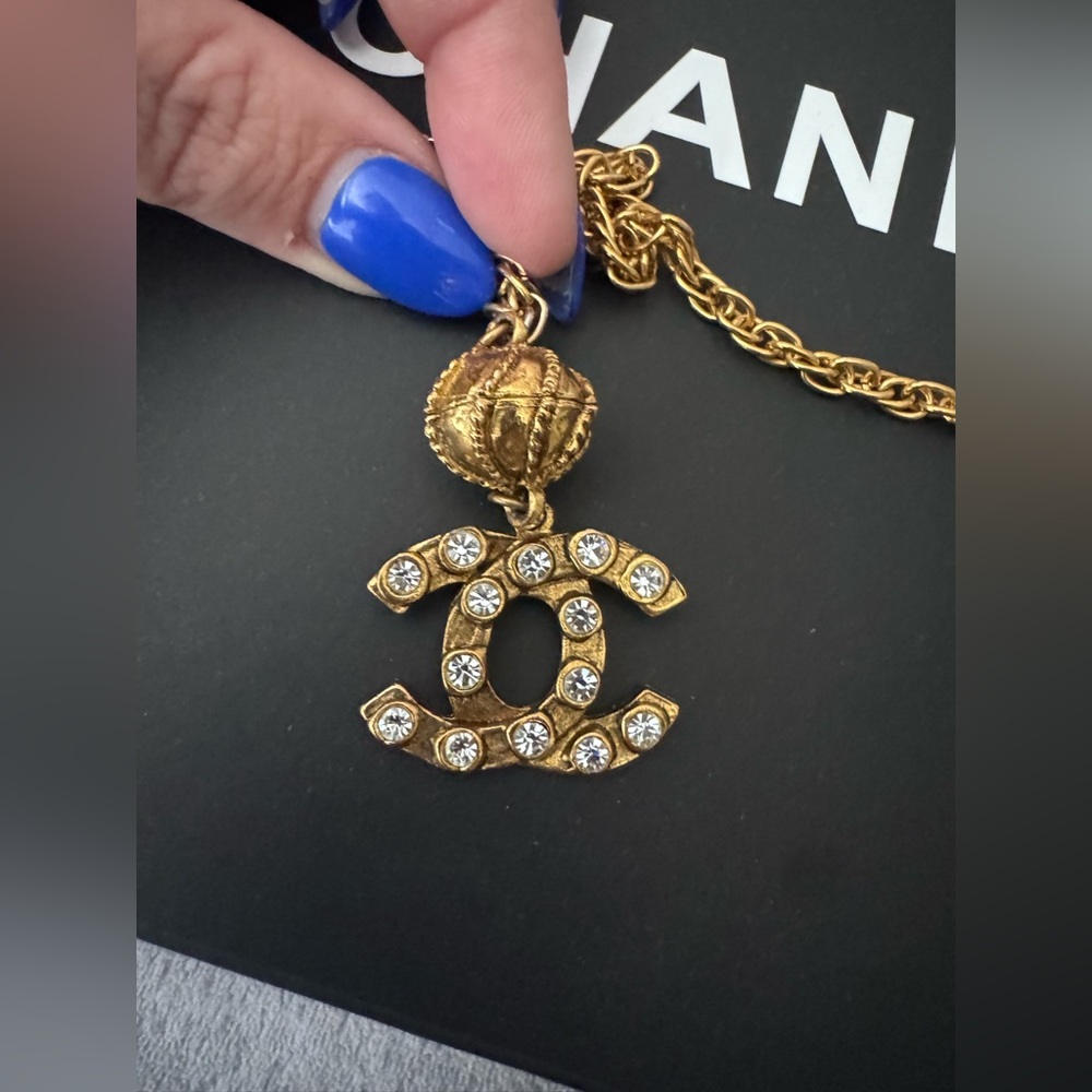 CHANEL Vintage Strass CC Pendant